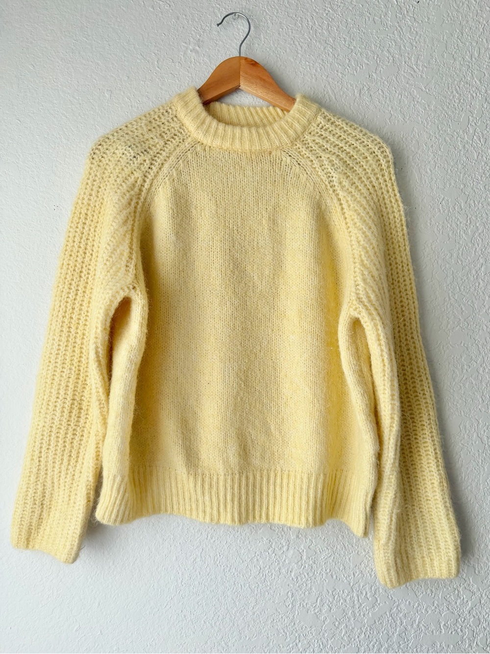 Zara Alpaca Wool Blend Butter Yellow Sweater Sz S